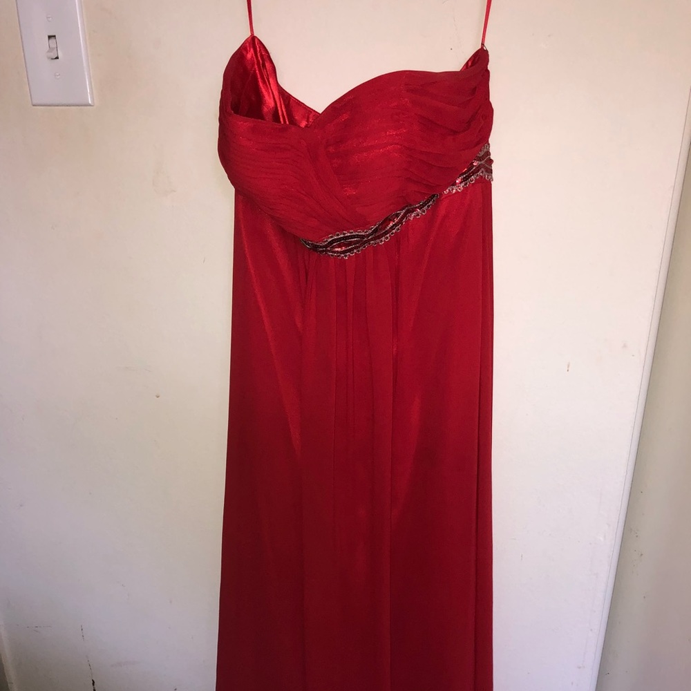Red prom dress